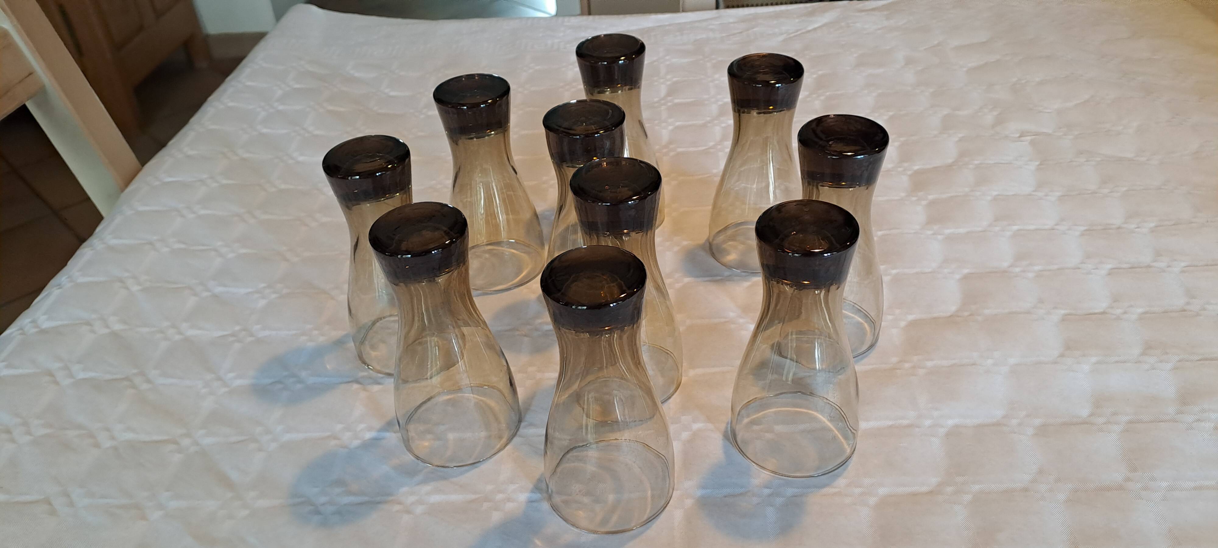 Set of 10 smoked glasses from the 60s/70s