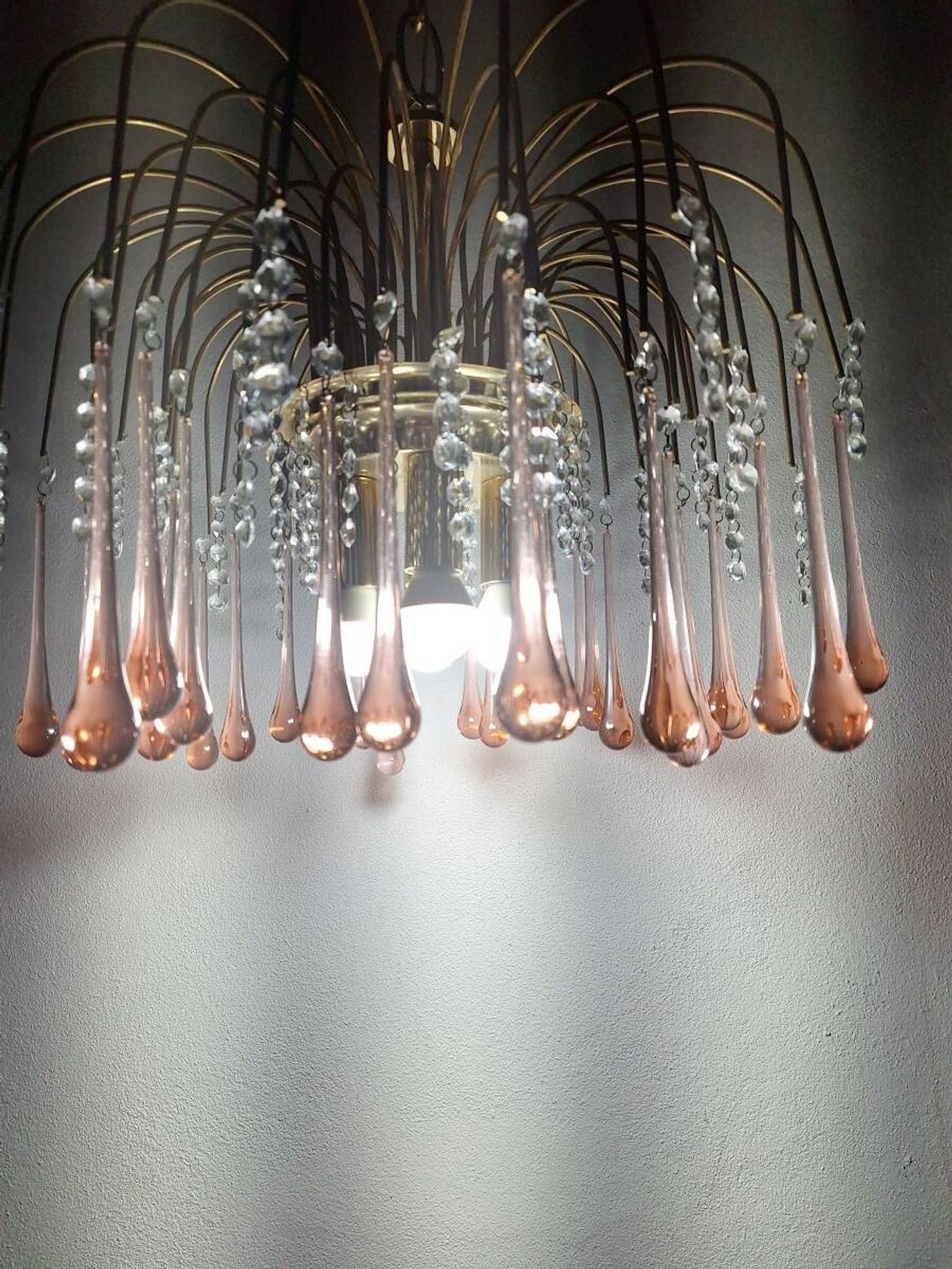 Lustre en cascade de grande taille en verre de Murano rose