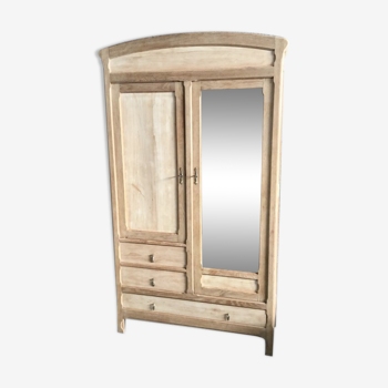 Armoire d'hôtel bois brut