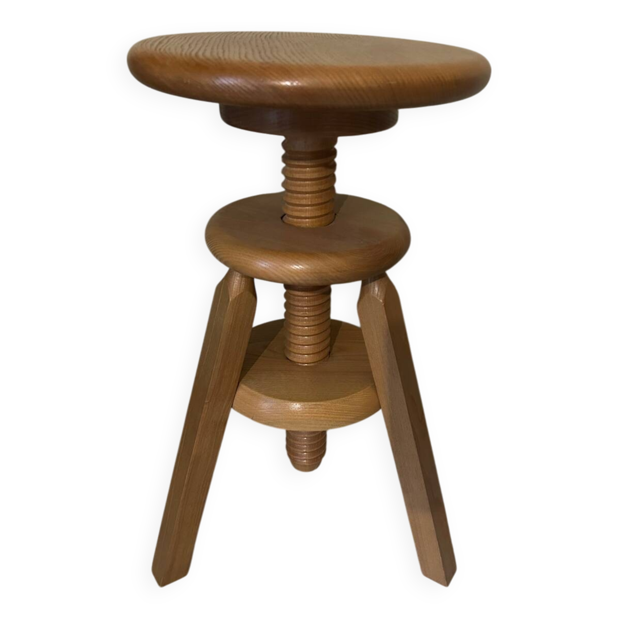 Adjustable screw tripod stool
