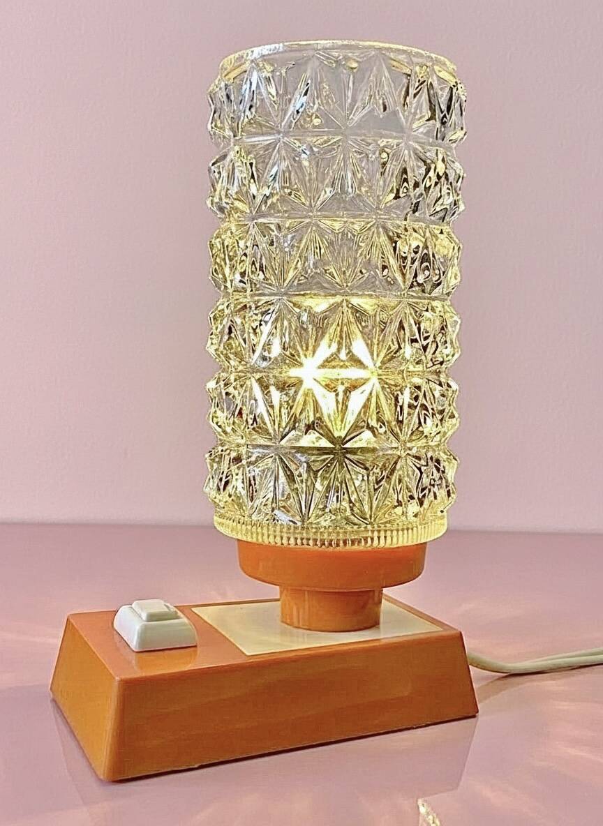 vintage Mid Century Massive 1970 lamps diamond point globes