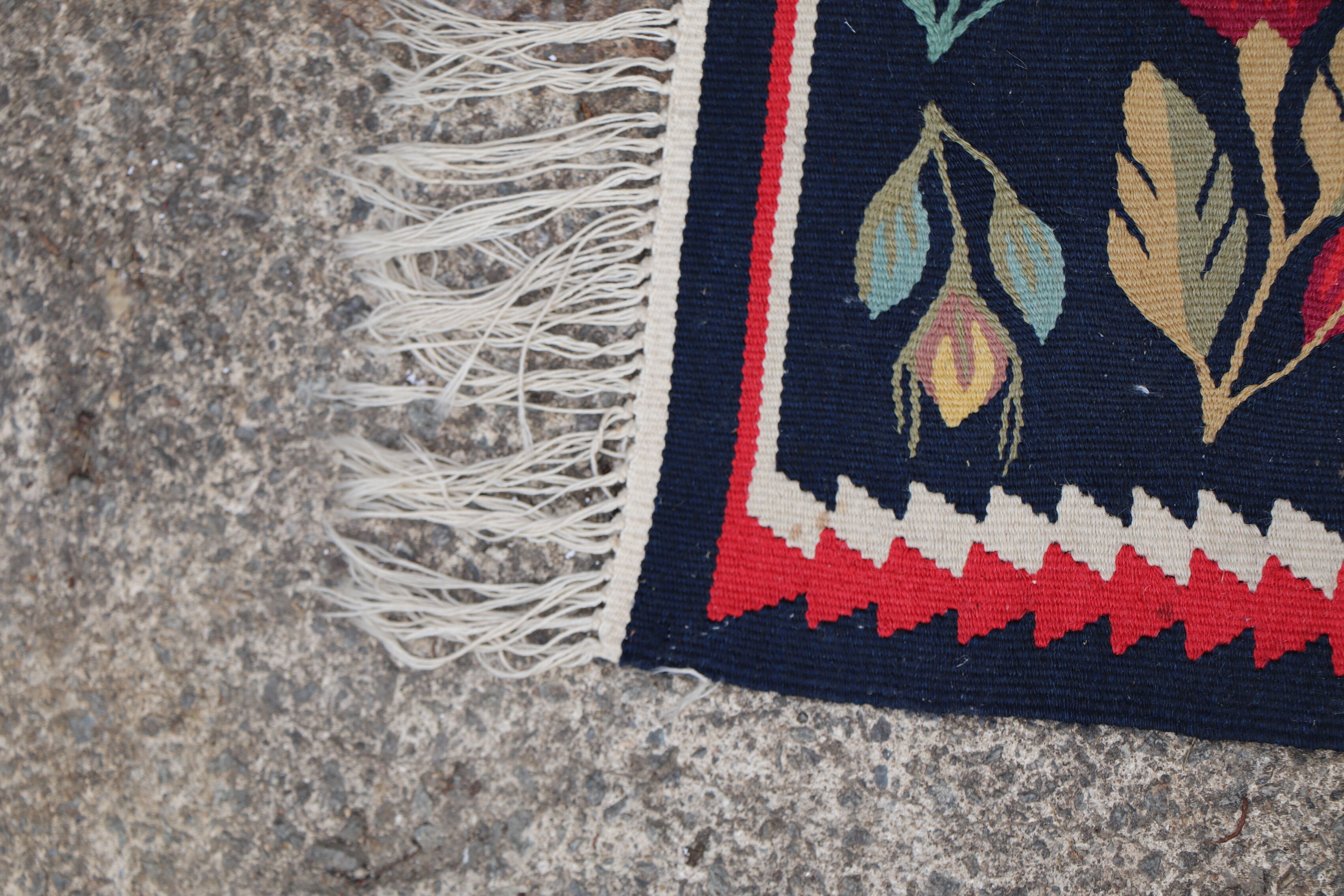 Bulgarian 50-60s kilim wool rug - vintage  115x42cm