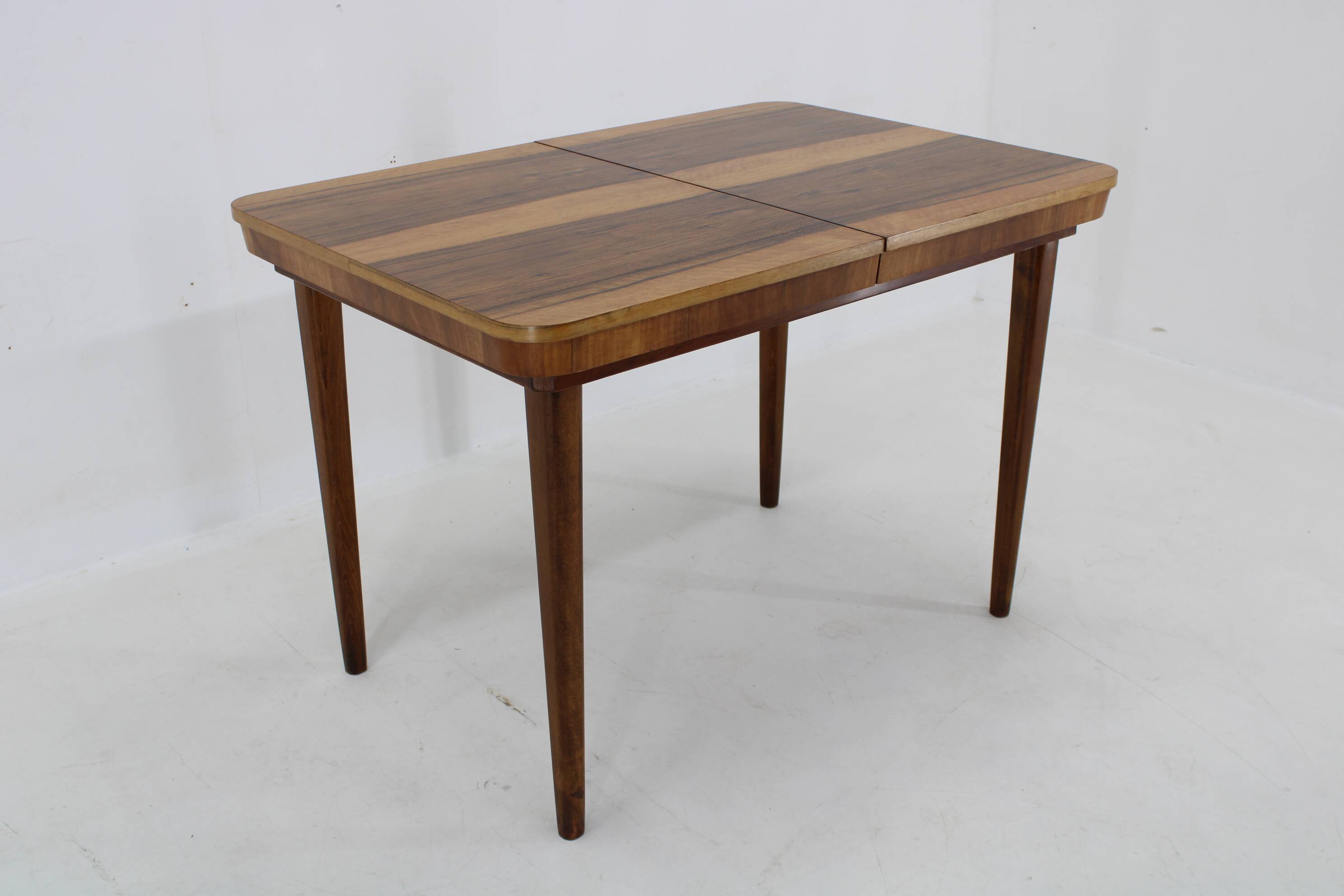 1940s Extendable Dining Table in Walnut, Czechoslovakia