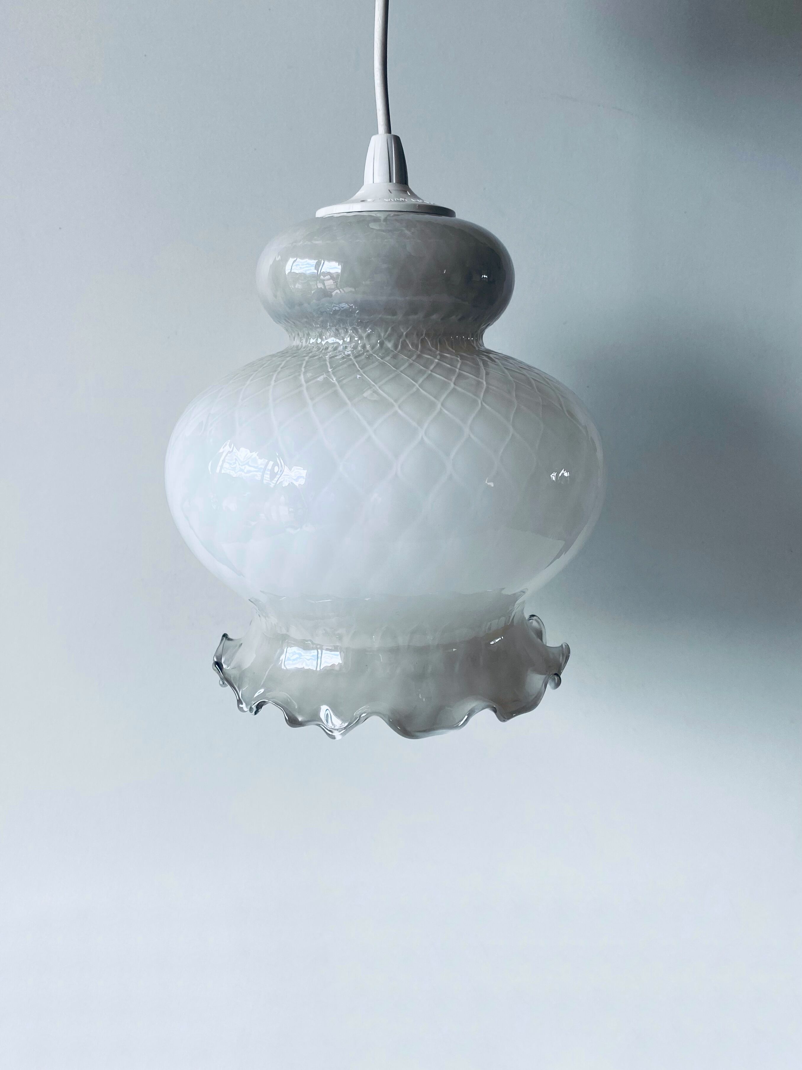 Glass hanging lamp
