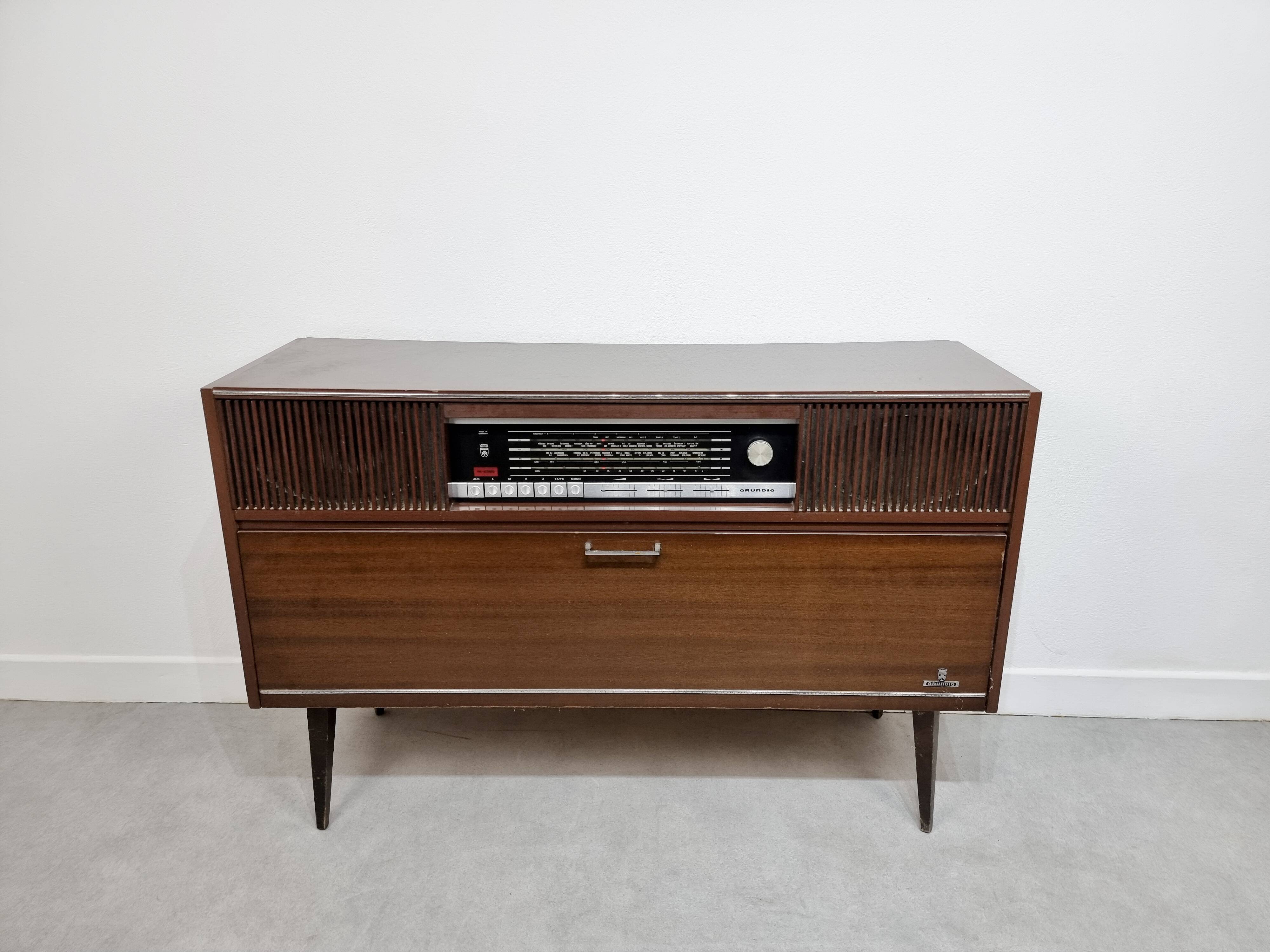 Enfilade hifi Grundig 1960