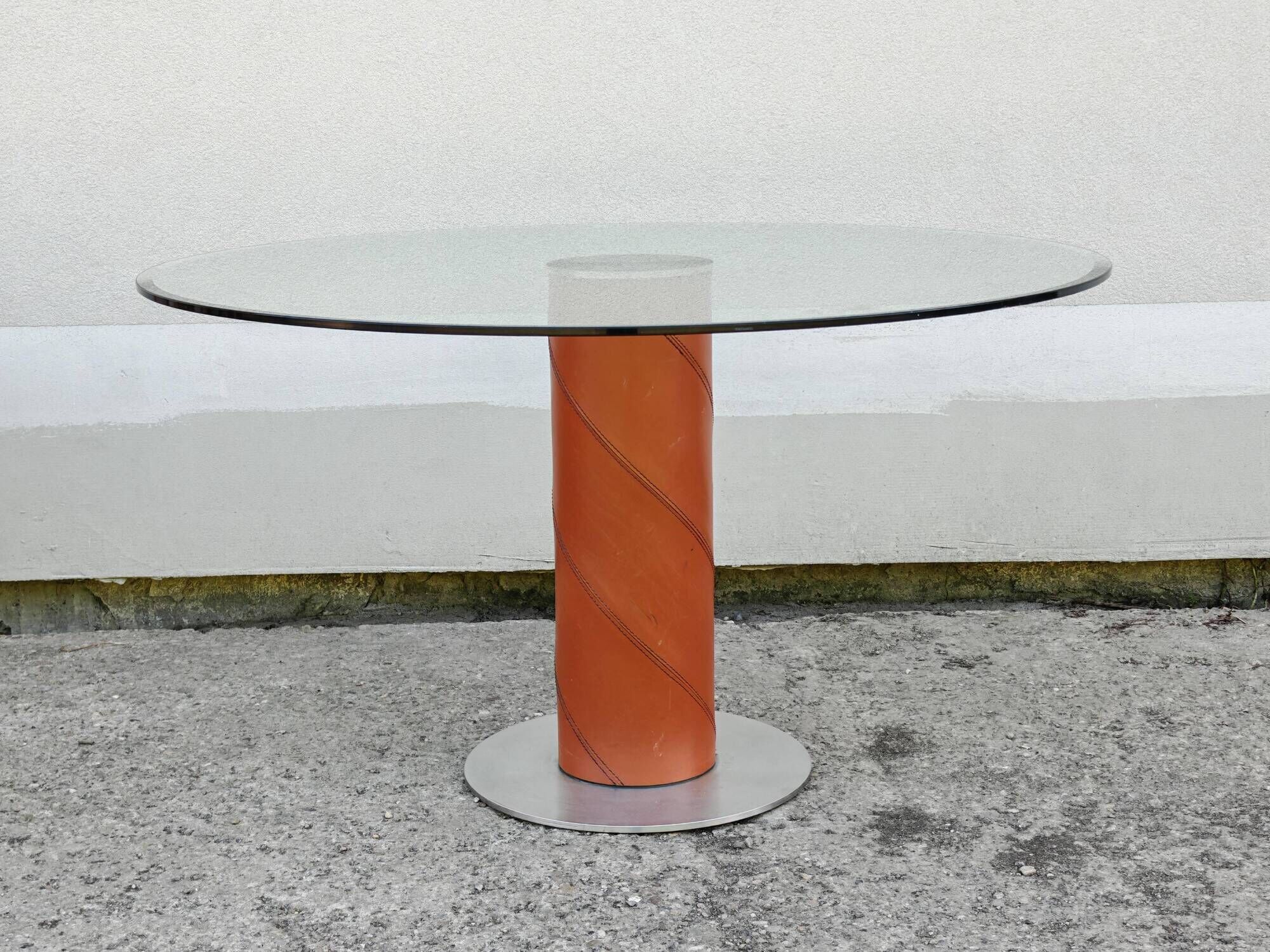 Postmodern dining table in leather and glass by Giancarlo Vegni for Fasem.