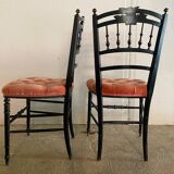 Paire de chaises Napoléon III à décor d’oiseaux, assises en velours capitonné