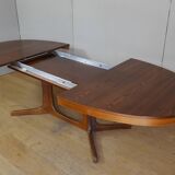 Extendable oval table baumann in elm central foot