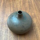 Minimalist ceramic vase from a German studio by Siegfried Gramann for Töpferhof Römhild, 1960s.