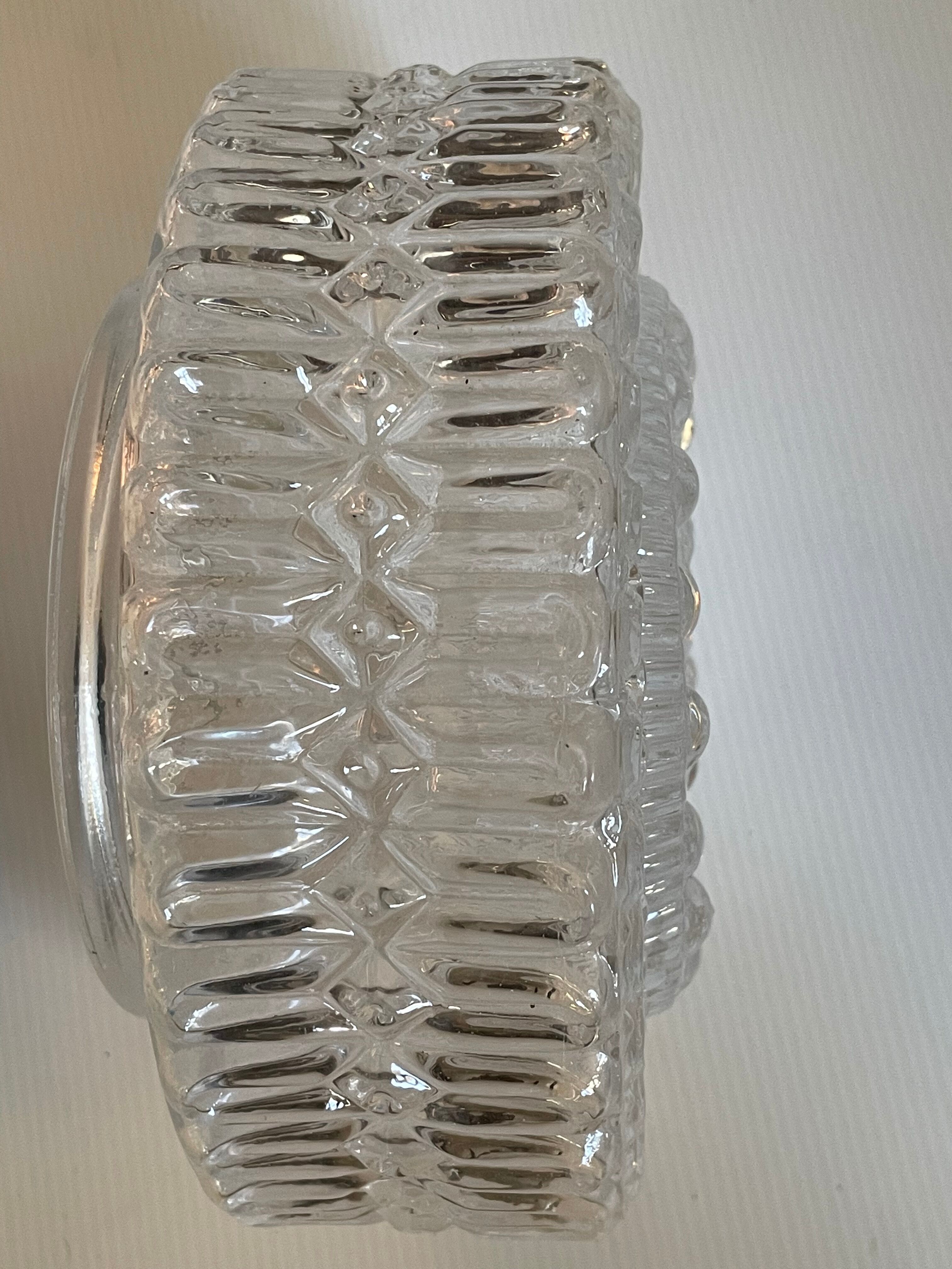 Applique en verre moulé vintage