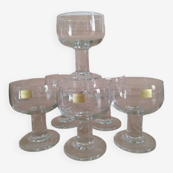 Luminarc champagne glasses