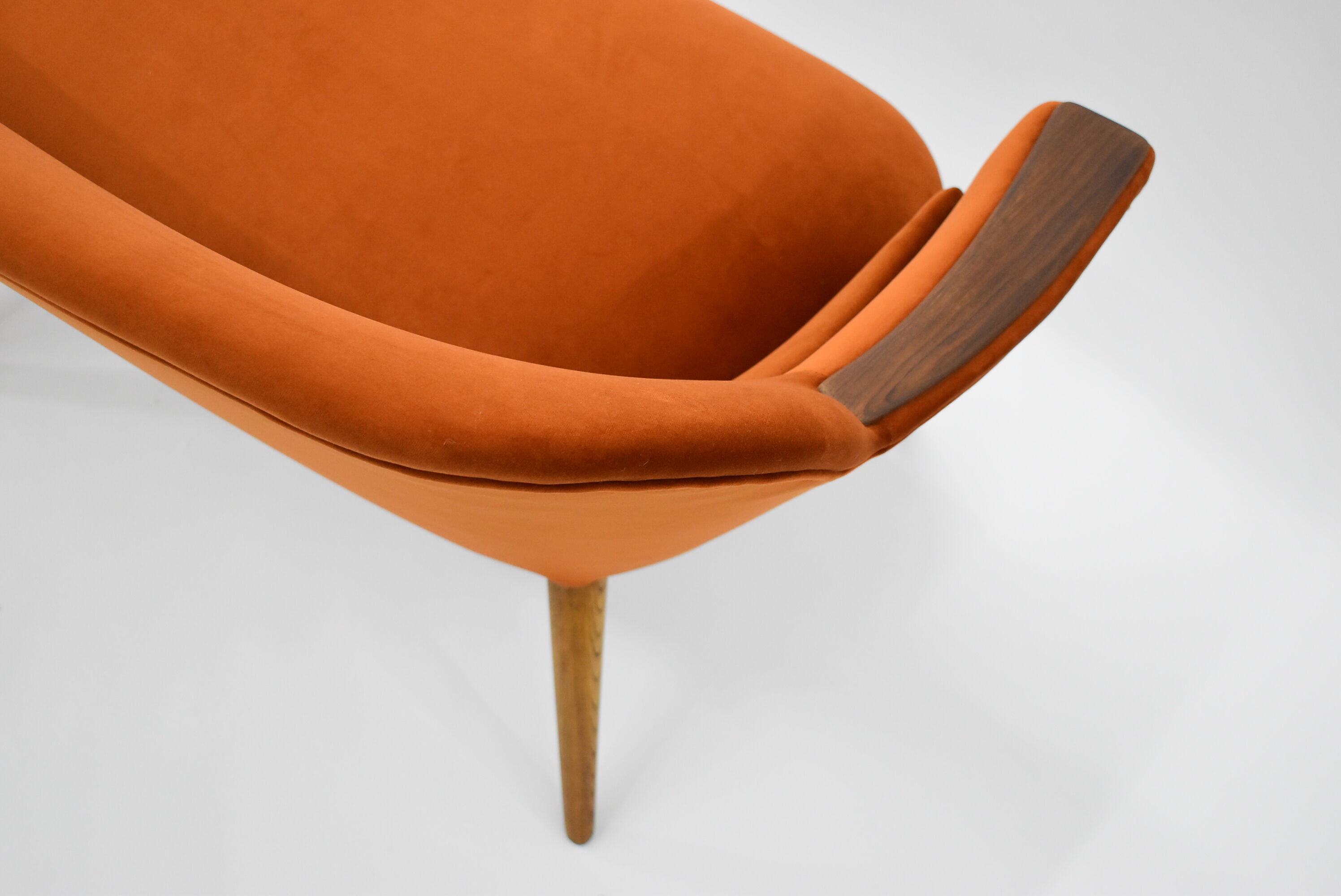 Canapé scandinave vintage Danemark années 1960 velours roux