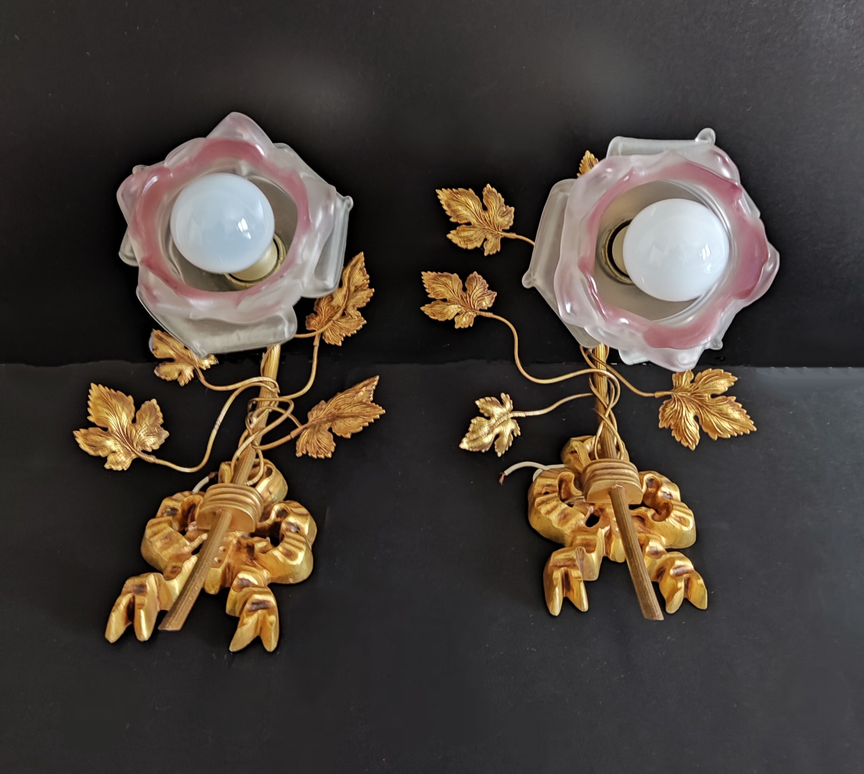 wall lamps golden and purple flowers