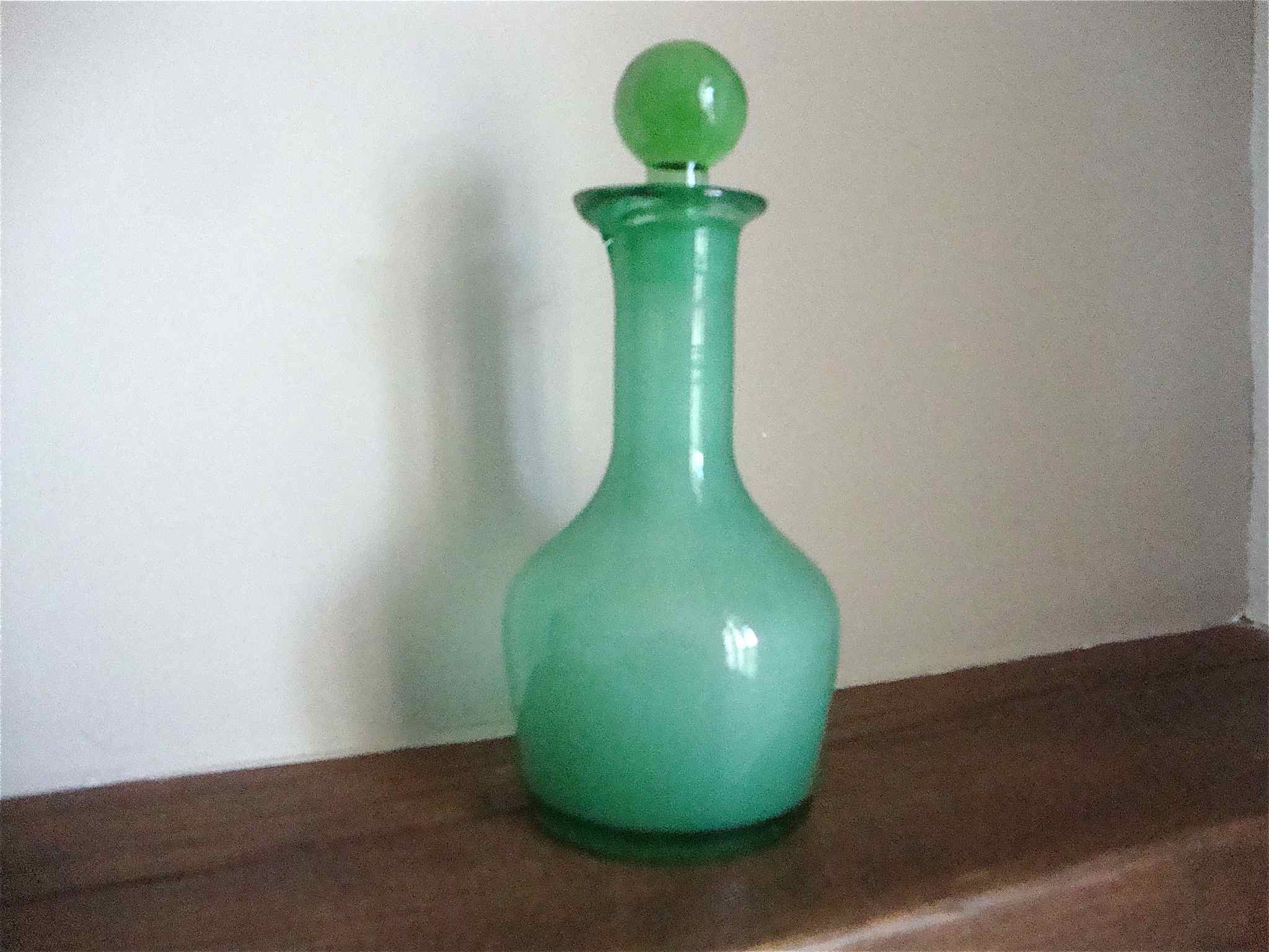 Blown glass bottle