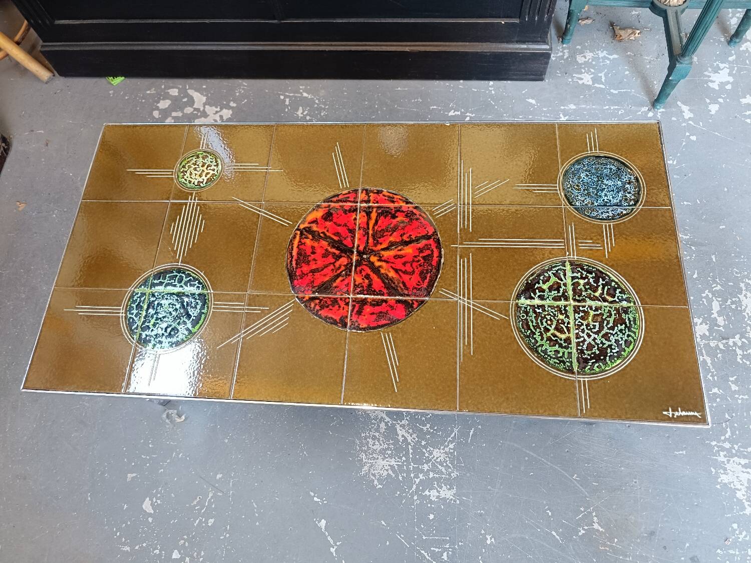 Ceramic coffee table