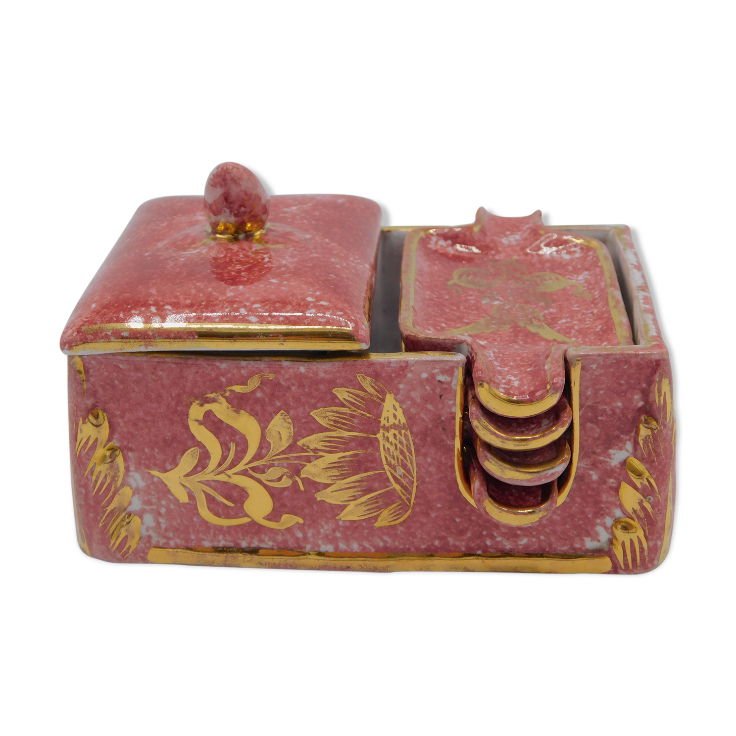 Italian guests ashtray in rose and gilding earthenware