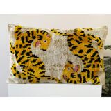 Coussin Ikat tigres persans