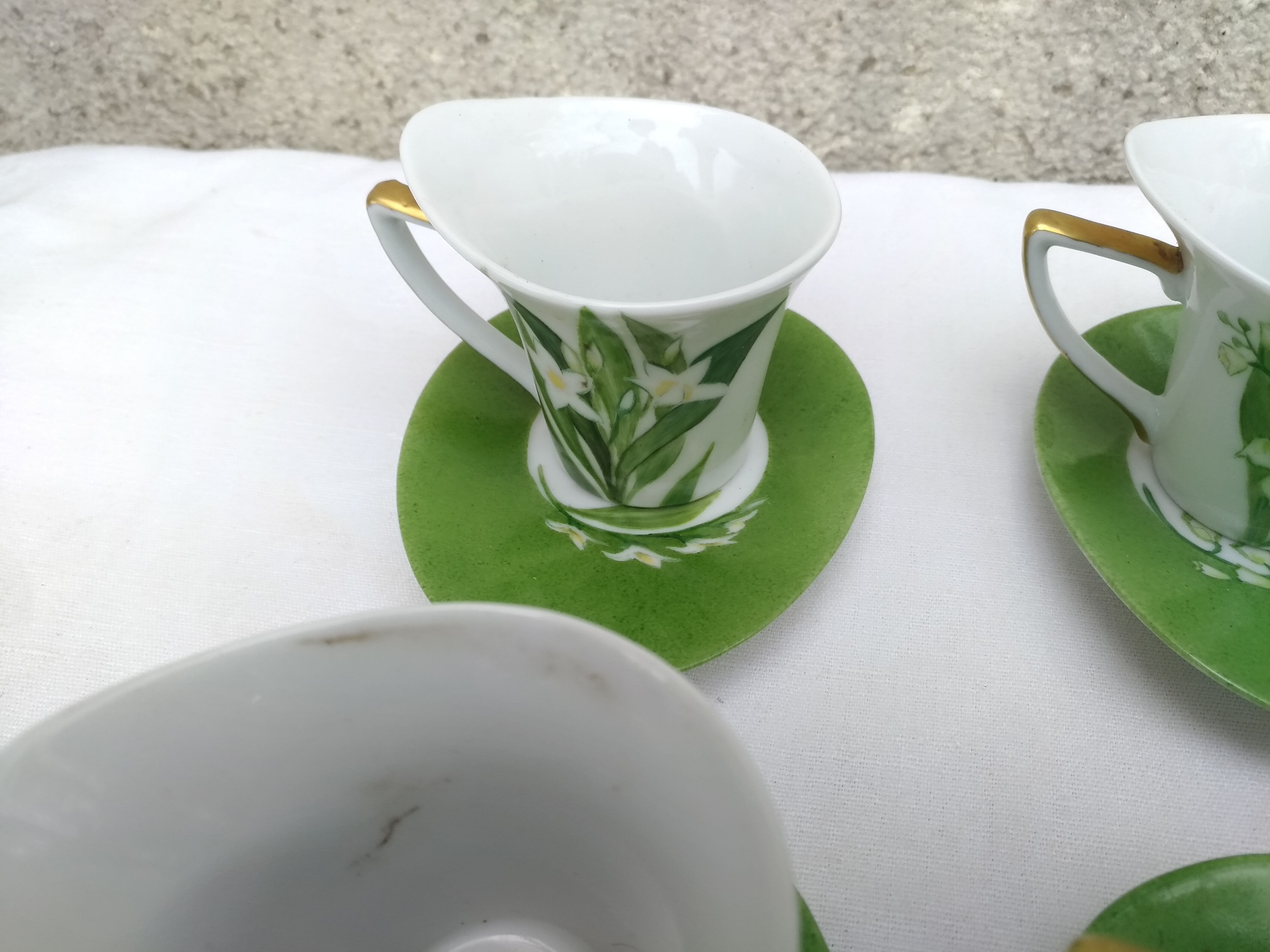 6 Tasse a café en porcelaine blanche a decor floral
