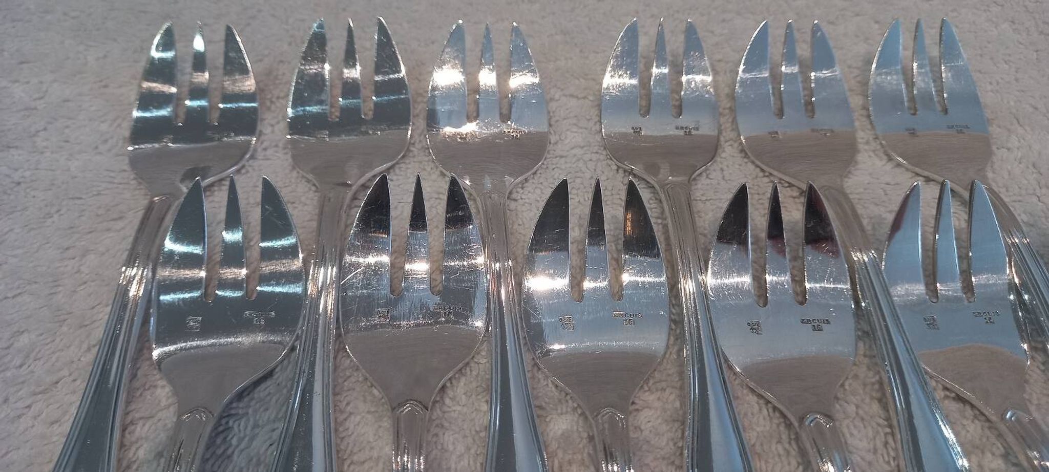 12 fourchettes à huitre métal argenté ercuis contours 13.3cm