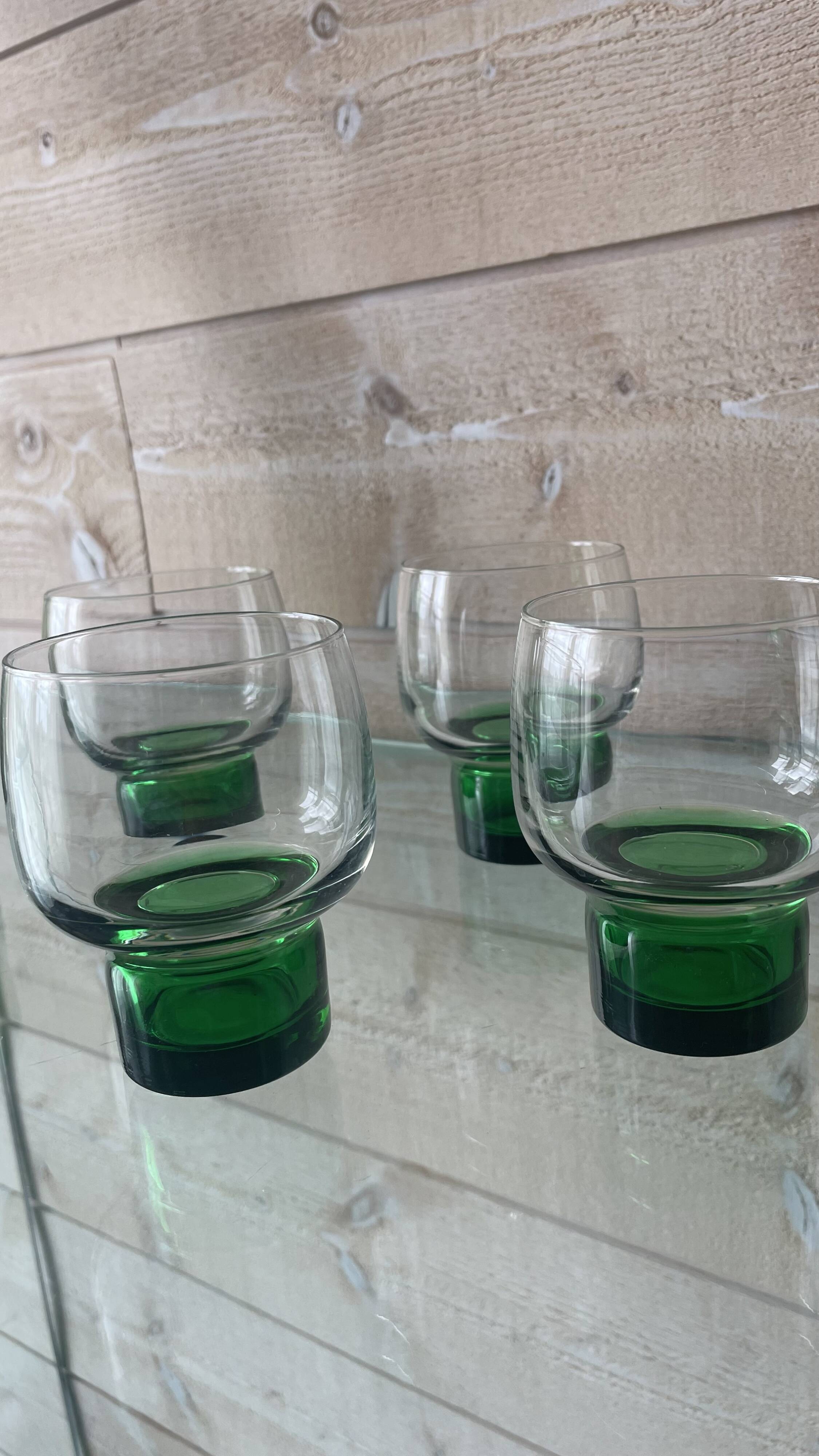 Set of 4 Luminarc glasses model vines