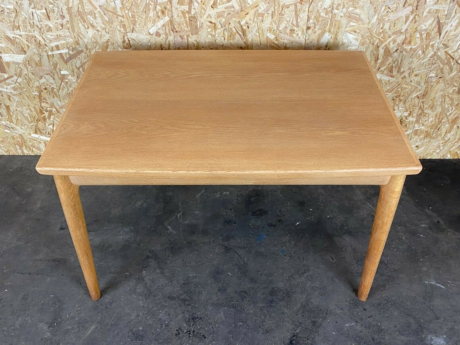 Dining table danish Grete Jalk for Glostrup Design 60/70