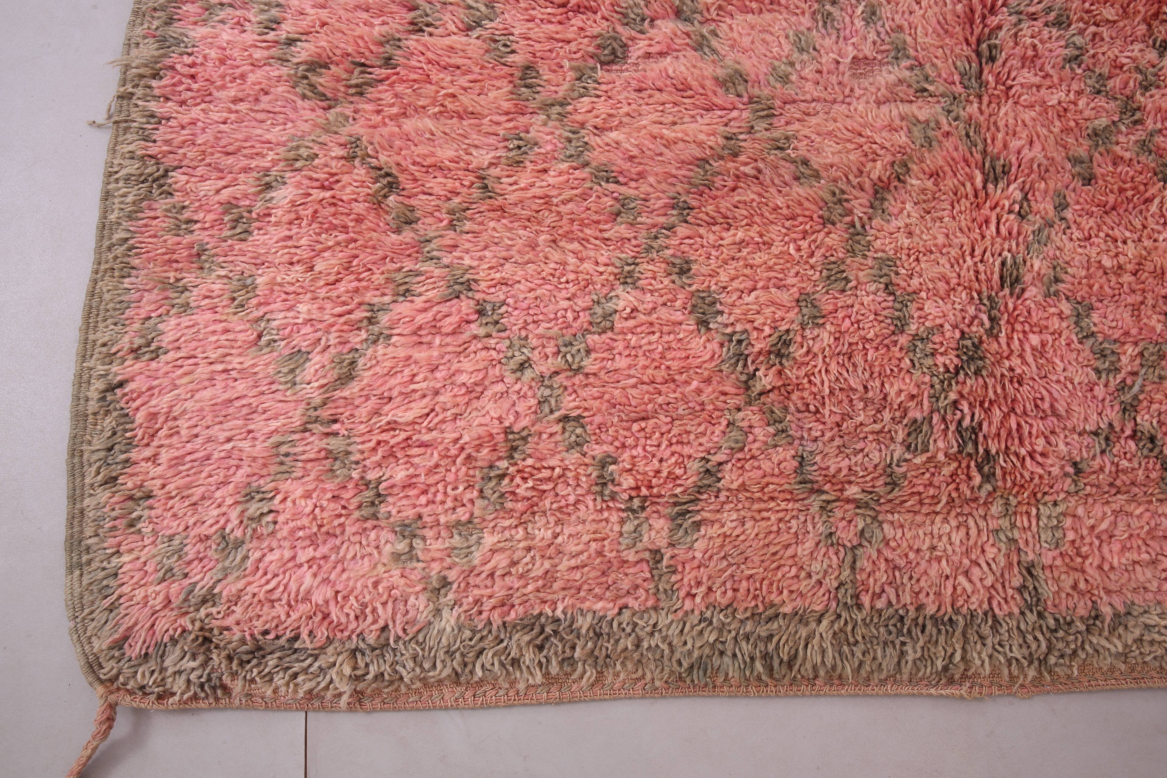 Pink Vintage Moroccan Rug 204 x 340 cm - Berber Wool Rug - Handmade Rug Boh