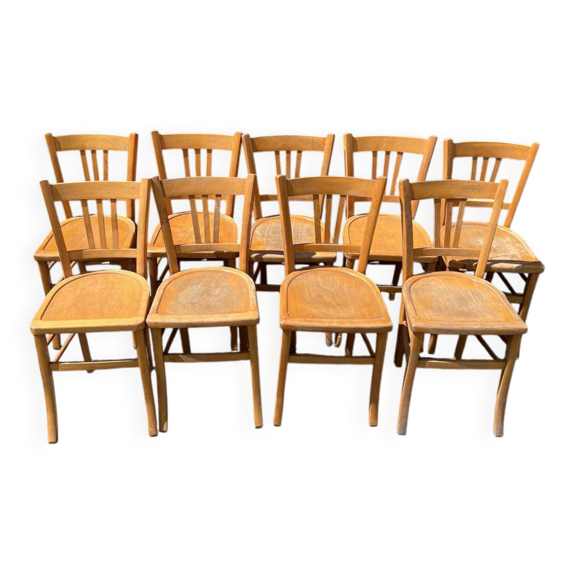 (Lot) 9 vintage bistro chairs