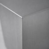 Table d'appoint Veliento "Silent Cube" en acier inoxydable brossé