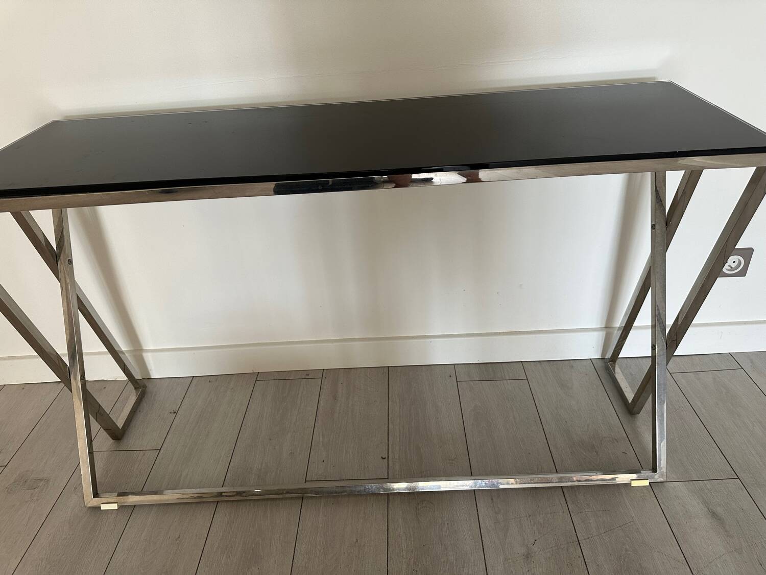 Designer console in glass and metal