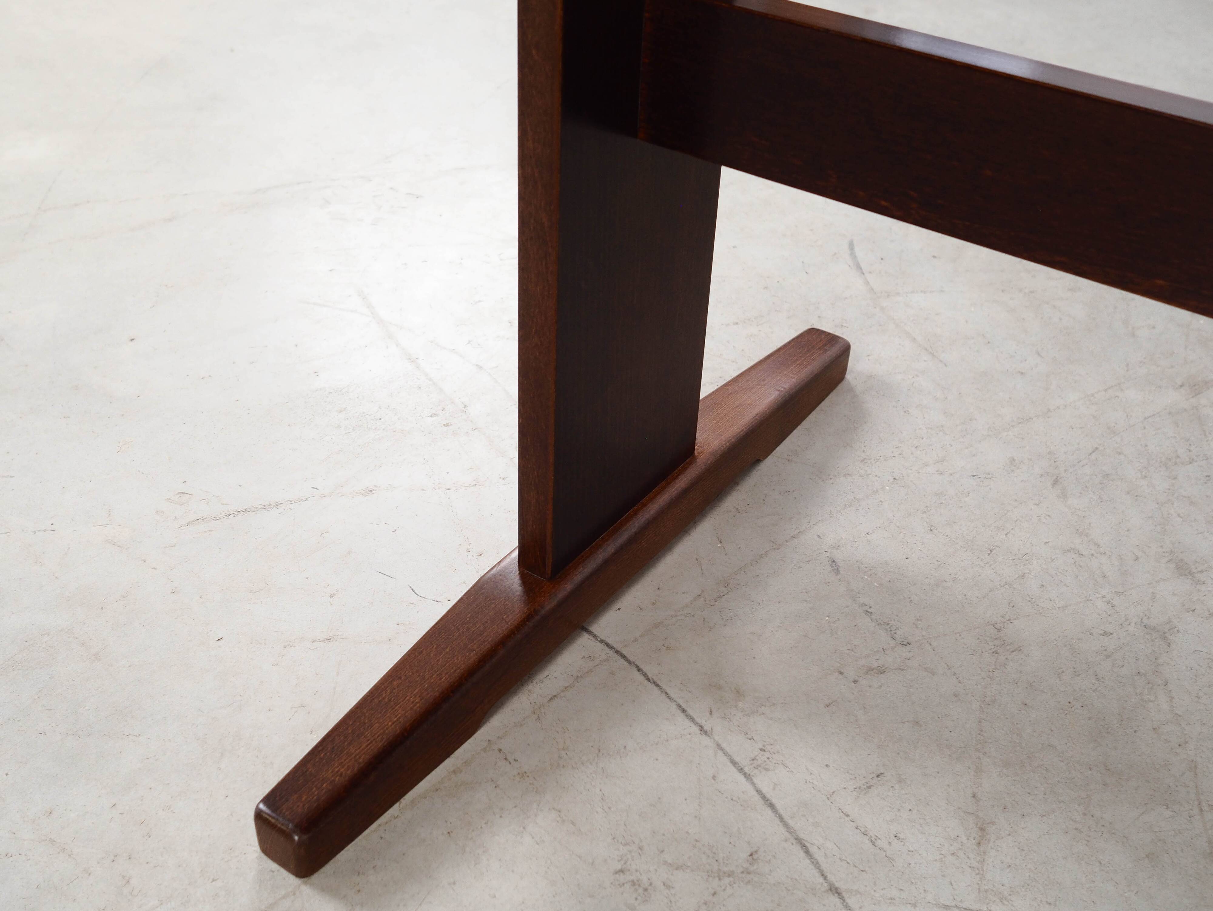 Oak table, Danish design, 1970s, manufactured by Farstrup Møbler