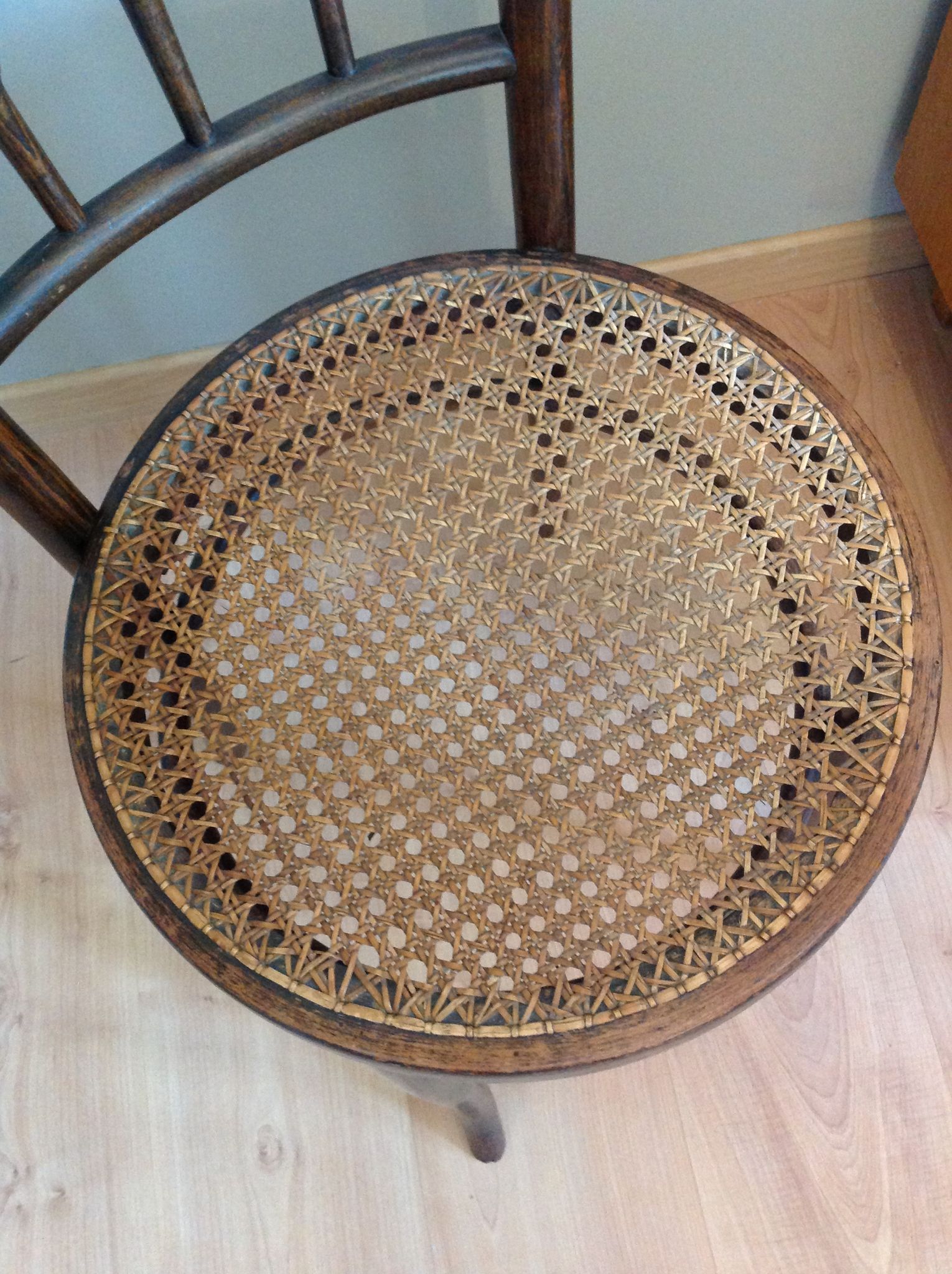 Chaise bistrot Fischel avec assise cannée vintage années 20/40