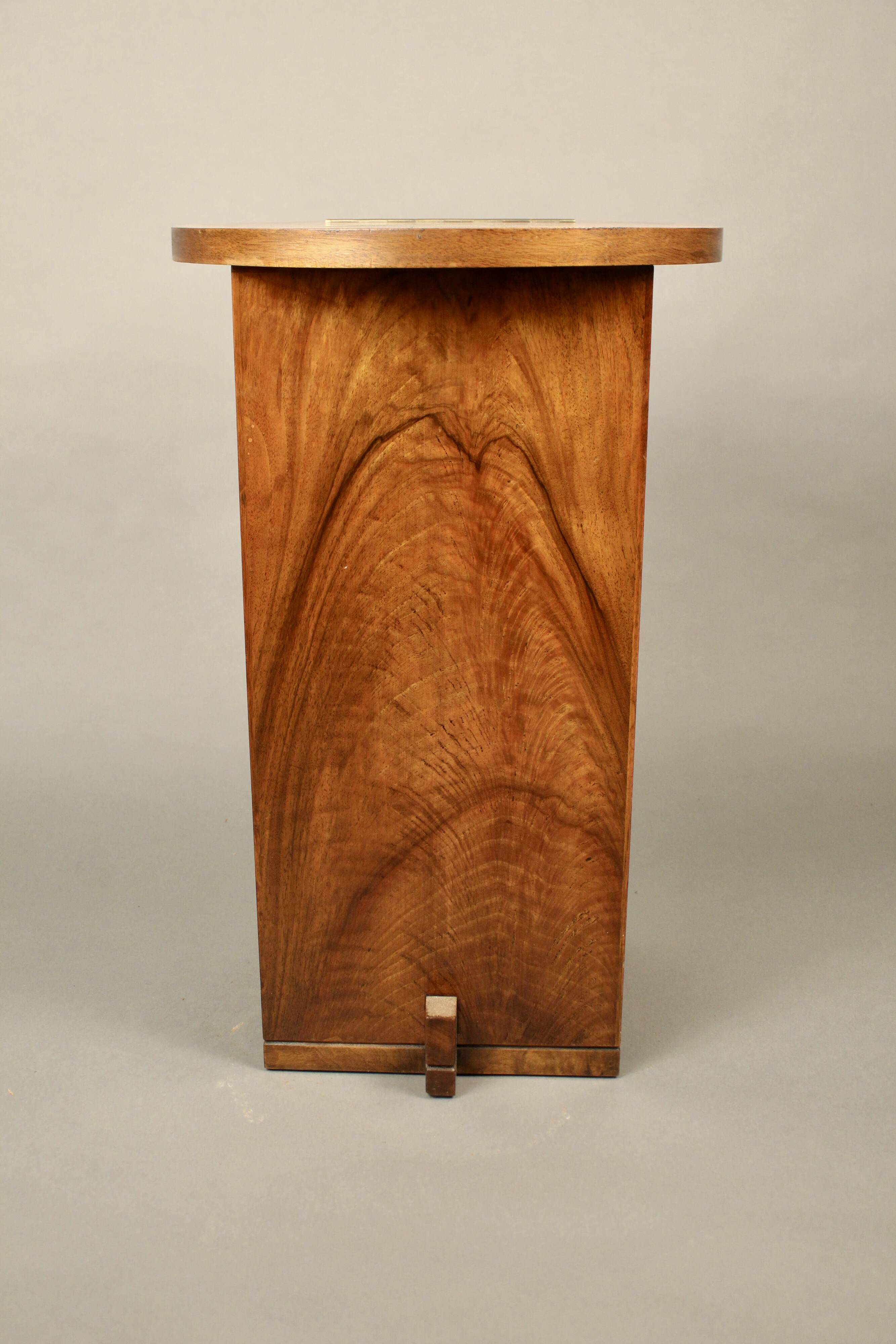 Bedside Walnut drawer XIX