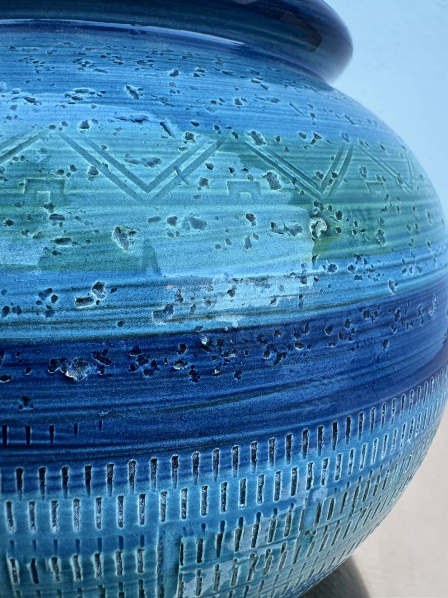 Ceramic cache pot Bitossi Aldo Londi 1960s