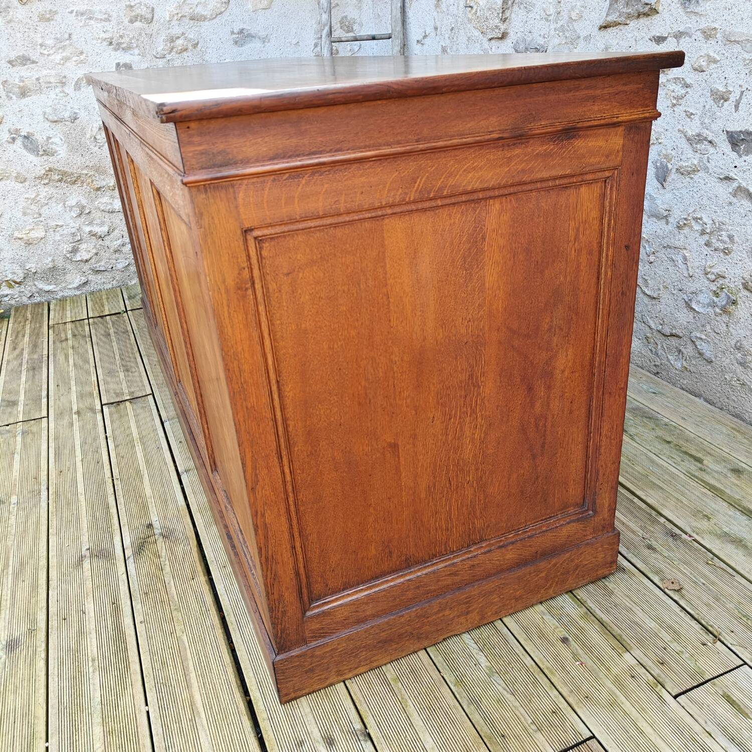 Large oak trading counter