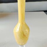 Murano-style single-flower vase. Speckled in yellow tones. Height 28 cm