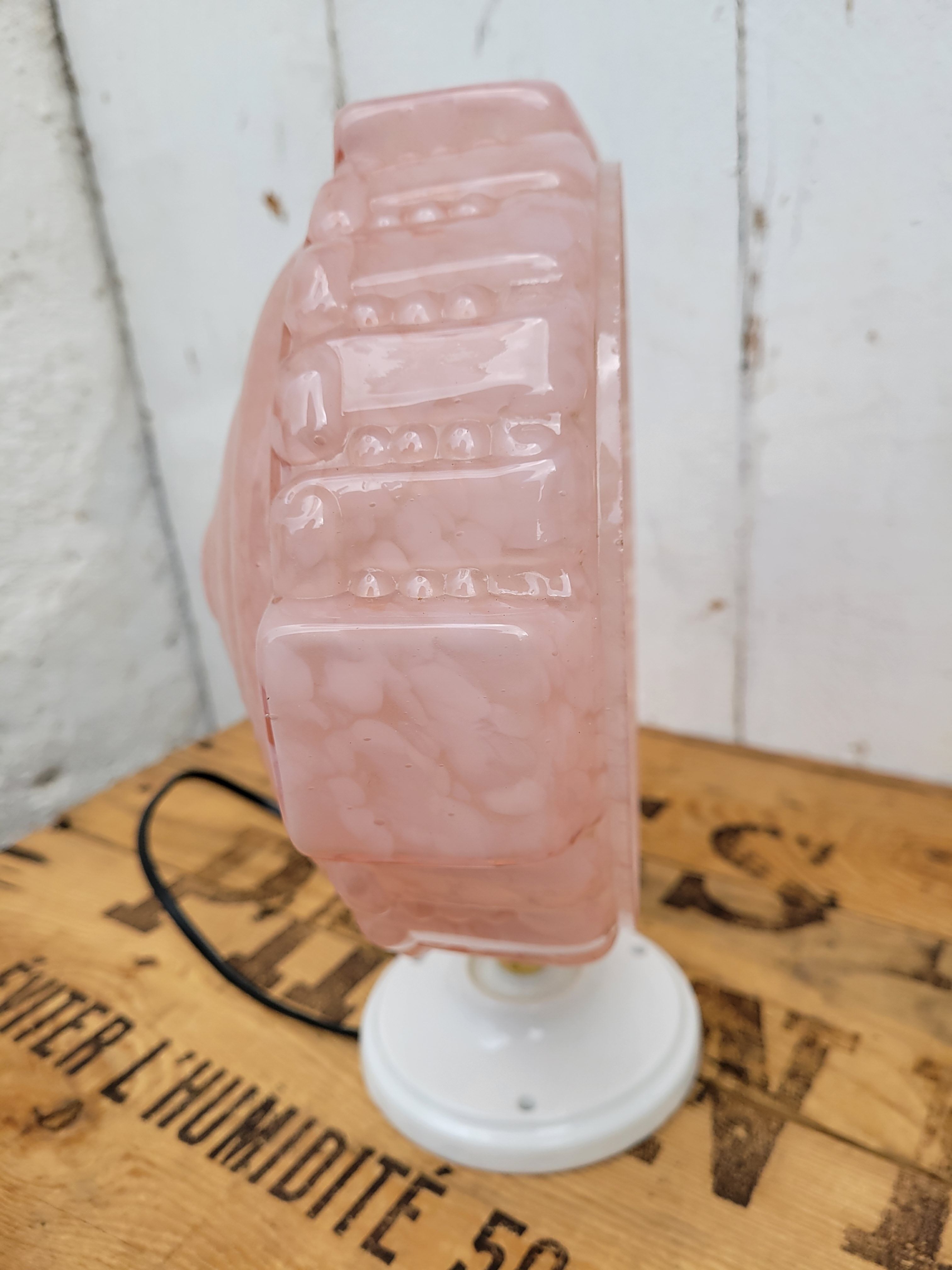 Clichy glass wall lighr
