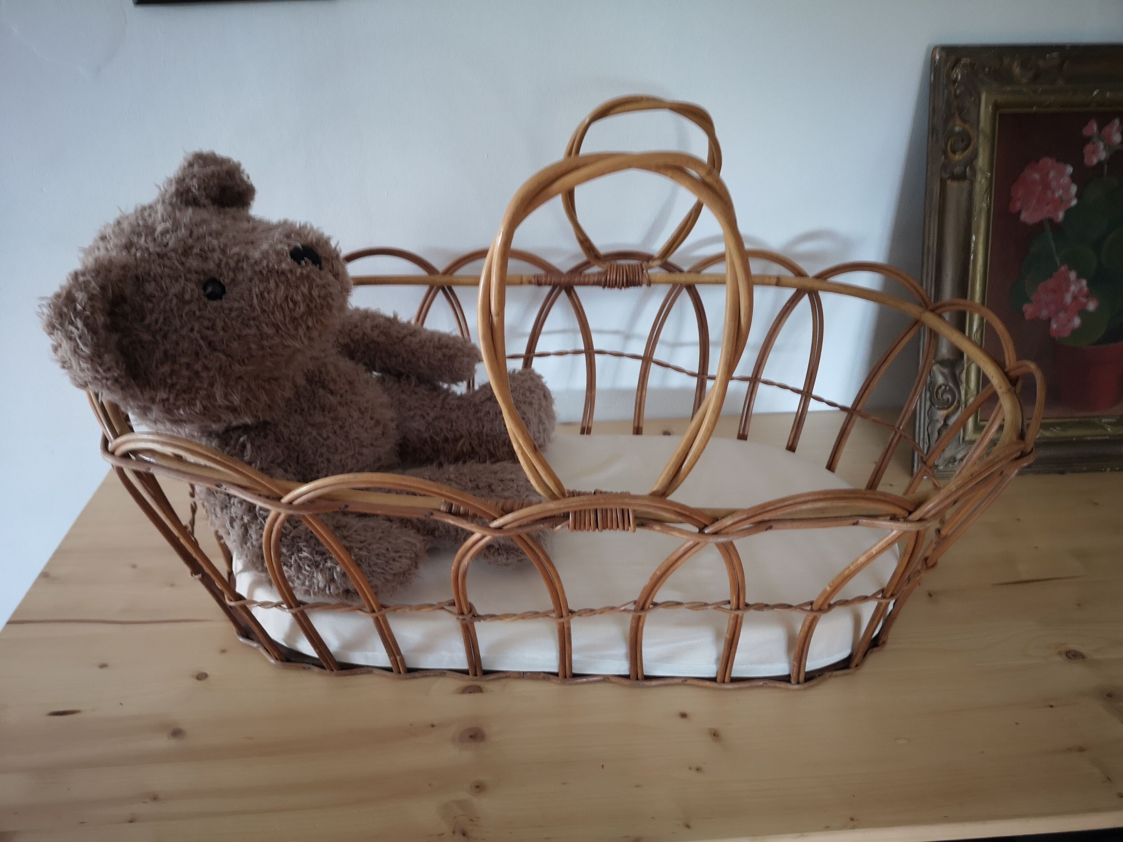 Couffin en osier vintage