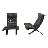 Pair of armchairs by Manufattura Italianna. Italy, 1970.