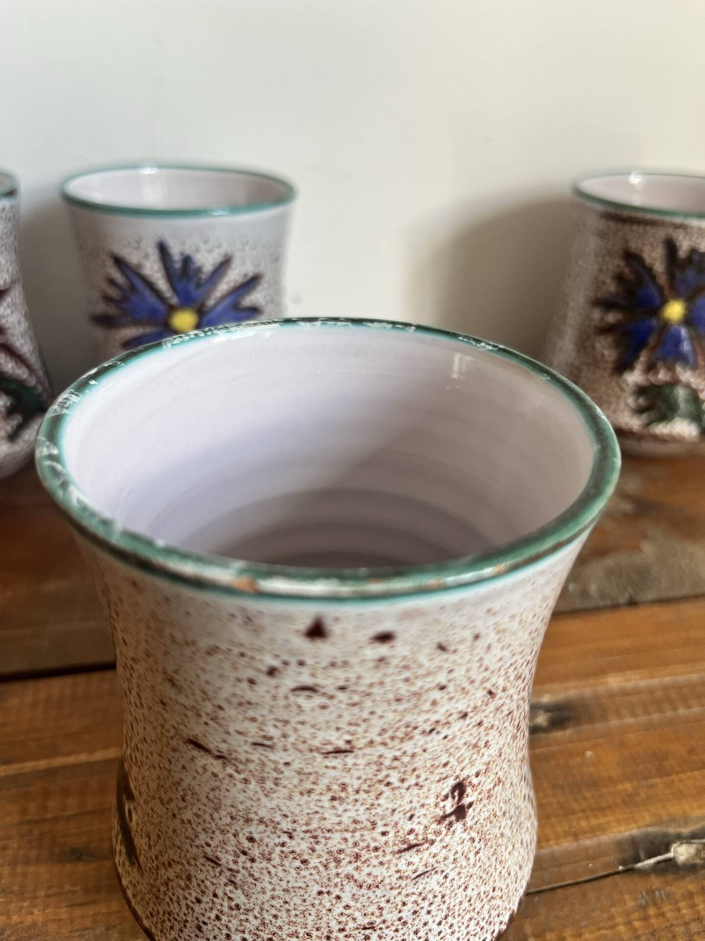 4 cups Vallauris