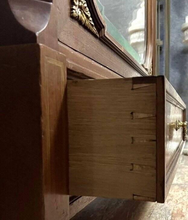 Louis XVI Parisian library in precious wood and gilded bronze