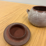 Sugar pot