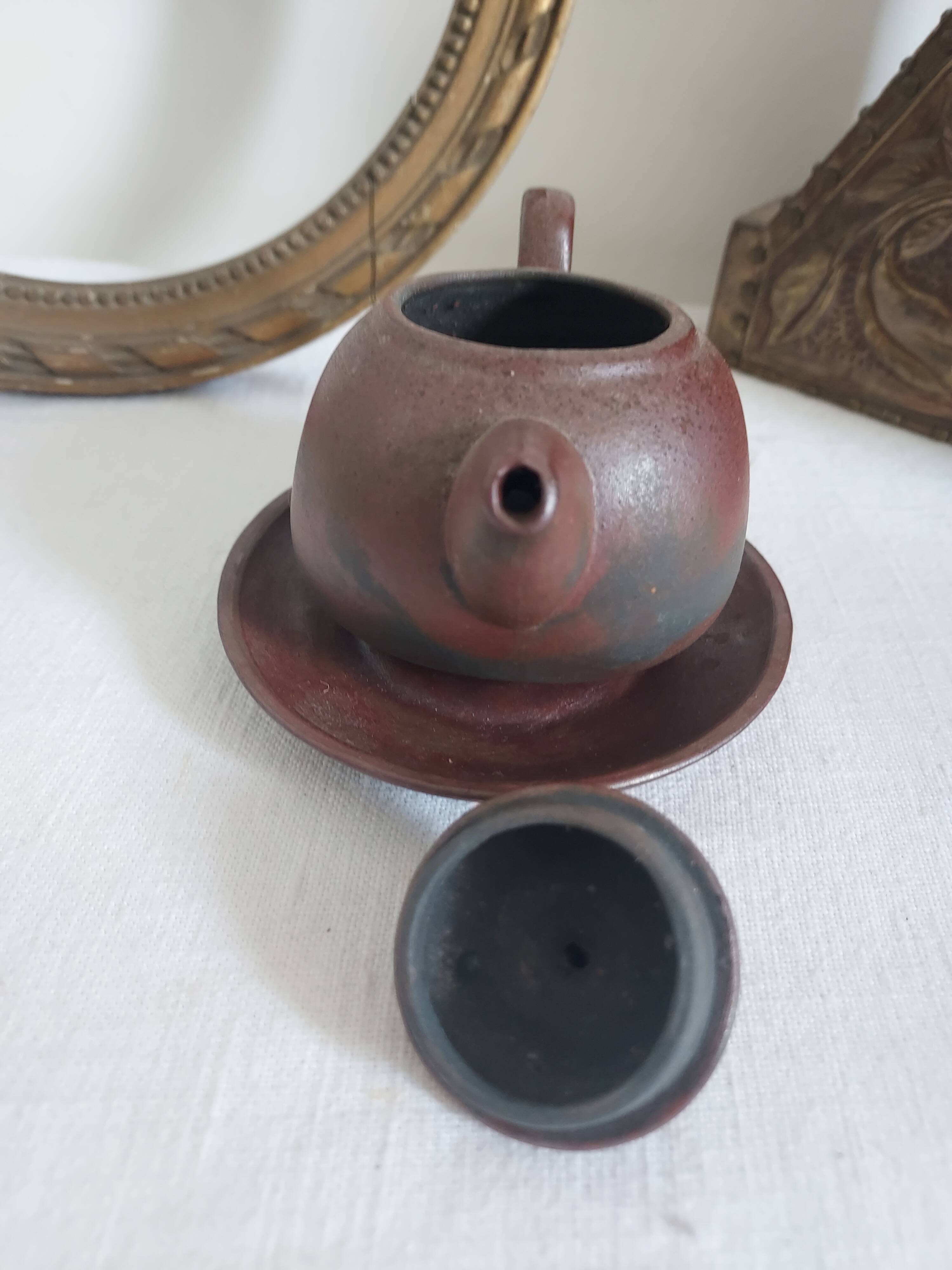 Chinese teapot for the tea ceremony