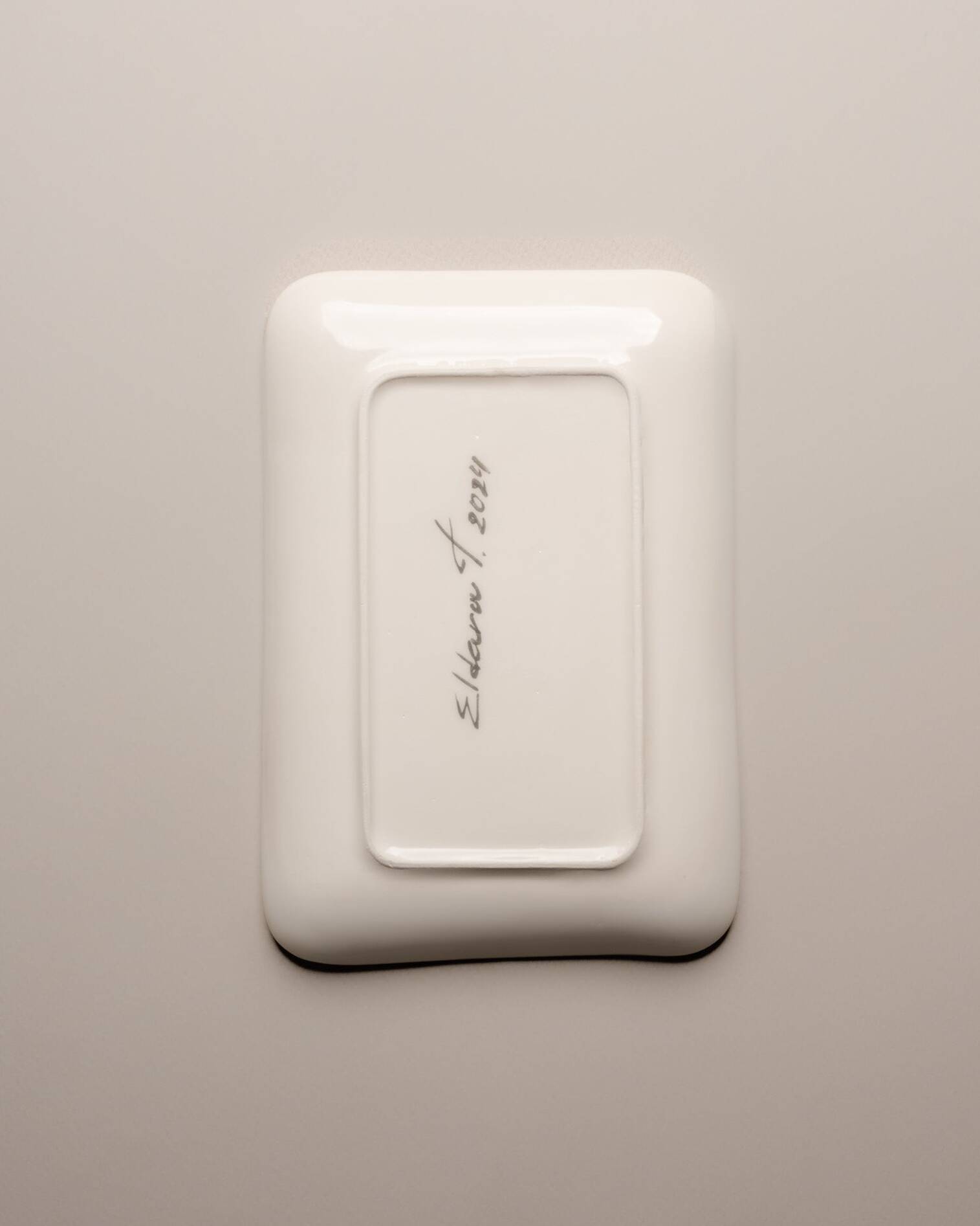 Green ceramic pocket emptier