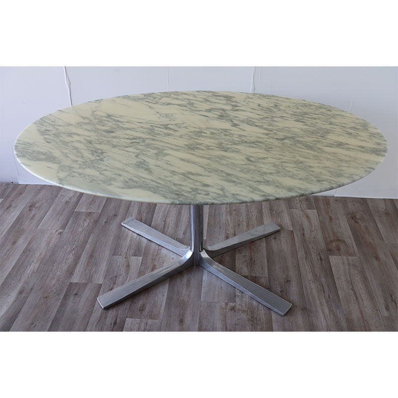 Roche Bobois oval table in marble and aluminum 1970
