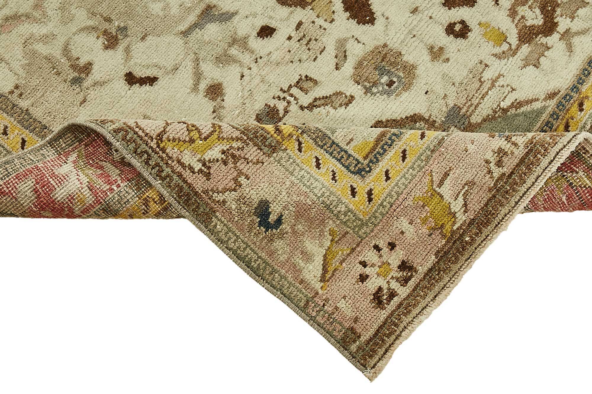 Turkish Vintage Anatolian Rug 134 cm x 187 cm