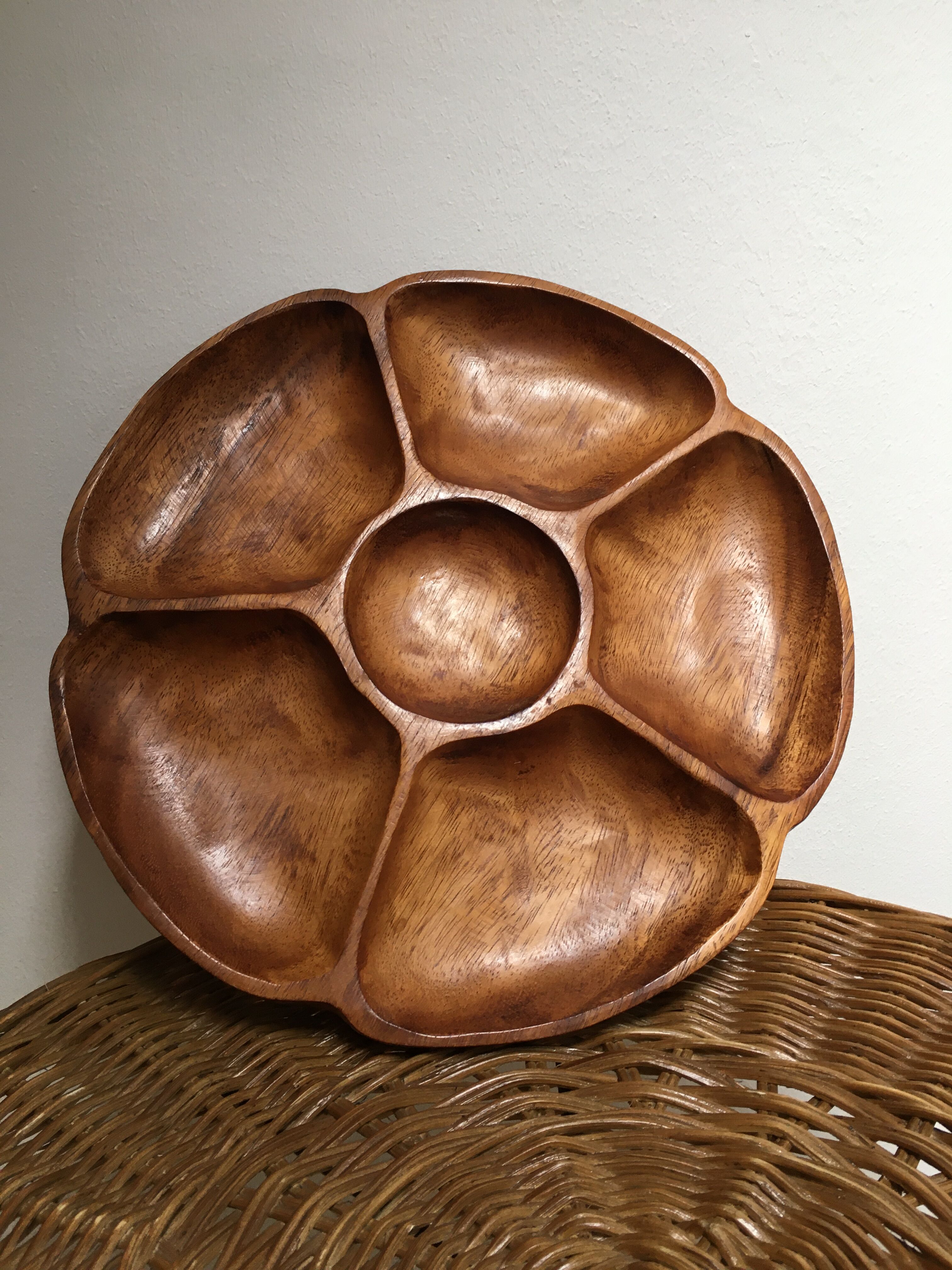 Round wooden dish with six compartments