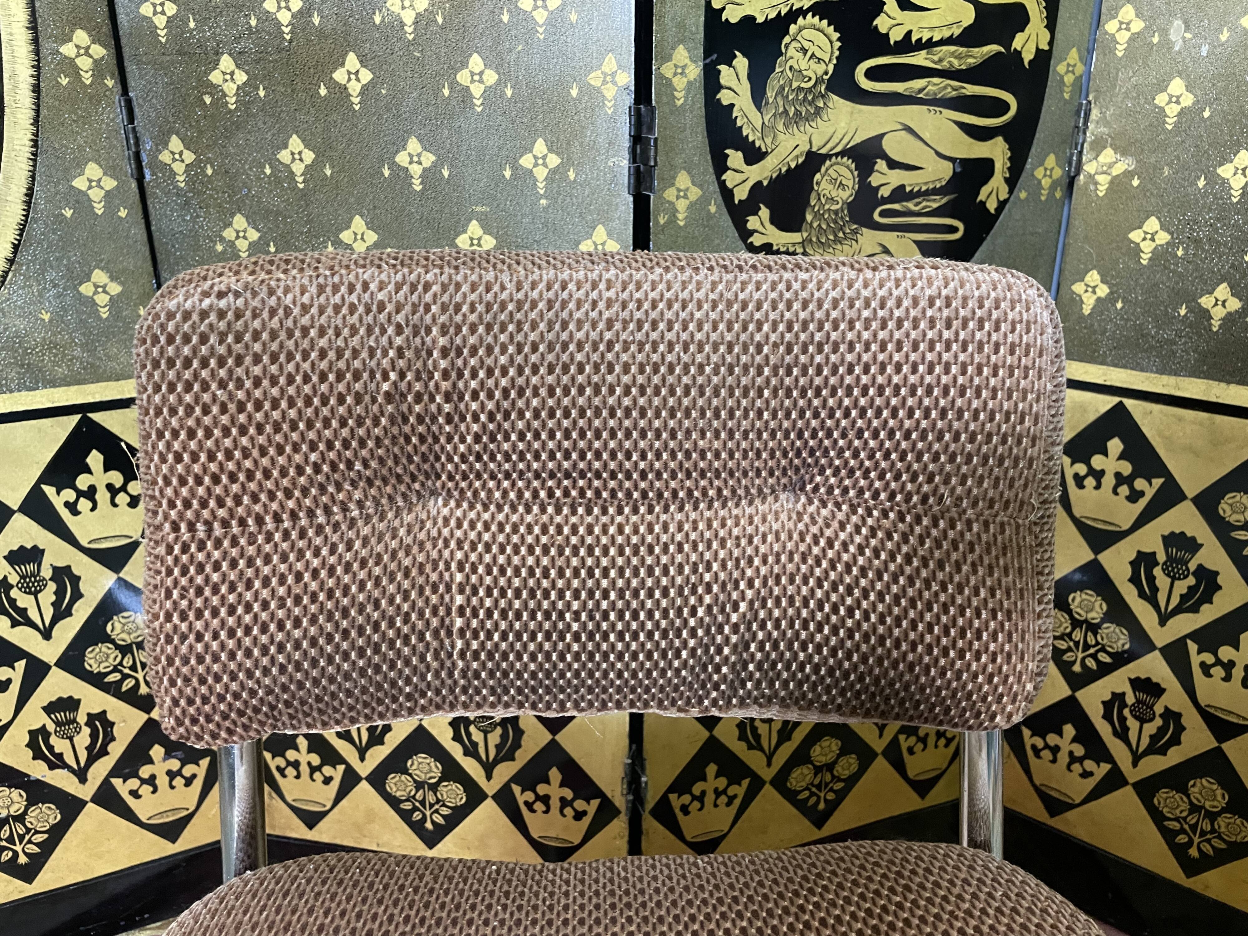 Suite de 6 chaises tubulaires chromées 1970
