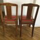 2 chaises vintage en bois et simili cuir rouge