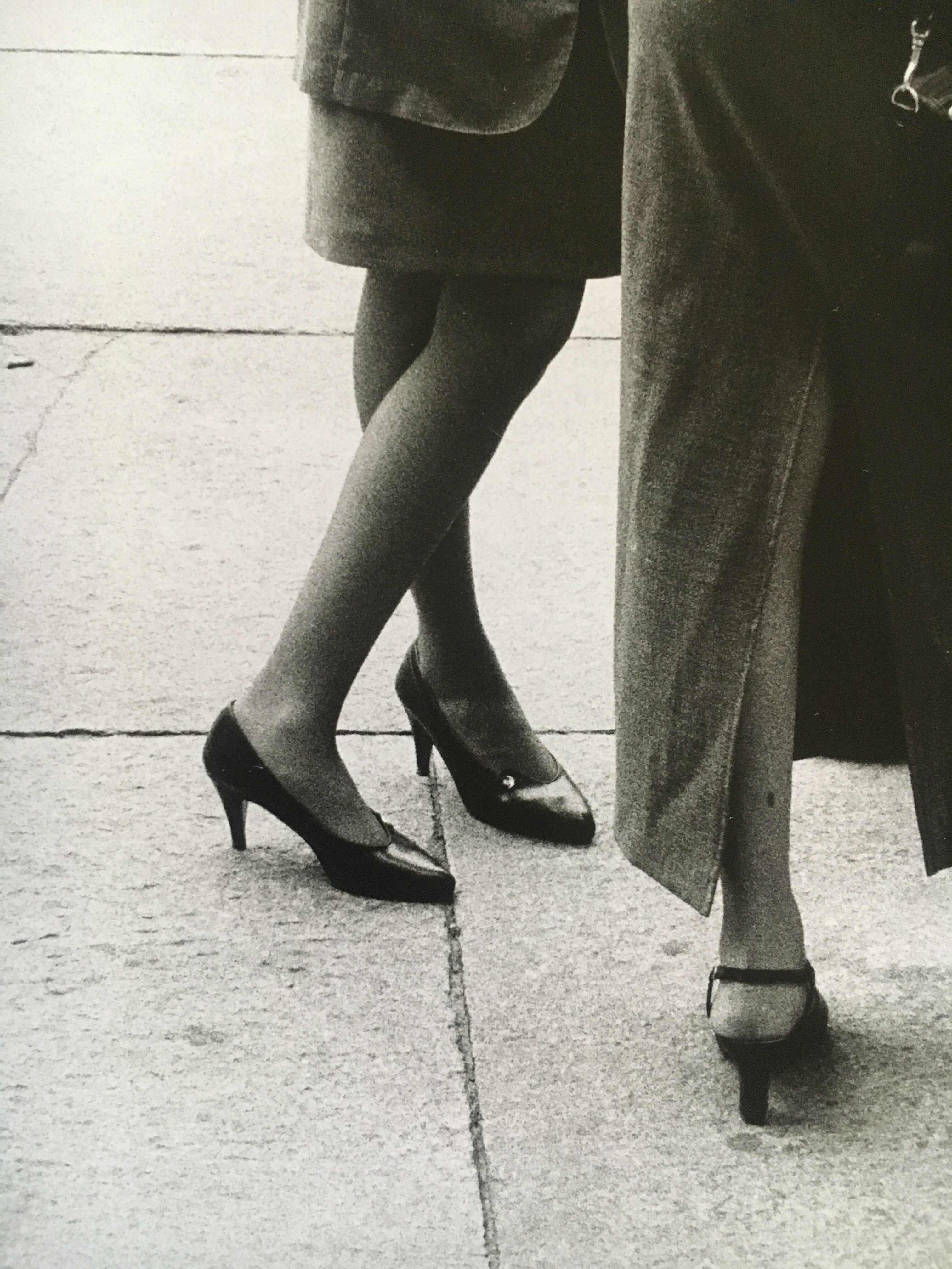 Fashion print 80s. women on the street