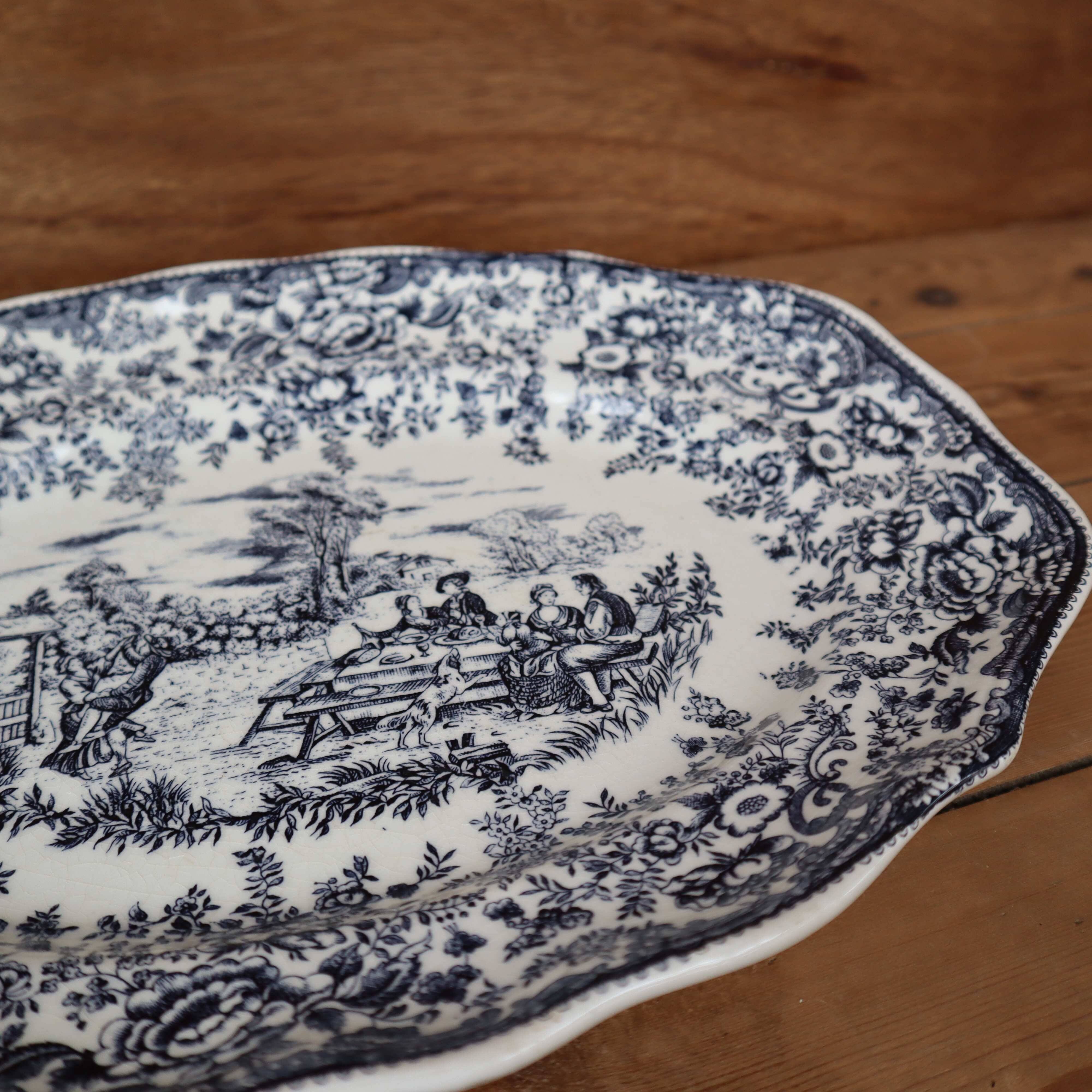 Large oval dish Lunéville KG Tradition